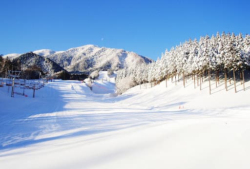 Skigebiet Ibuki no Sato