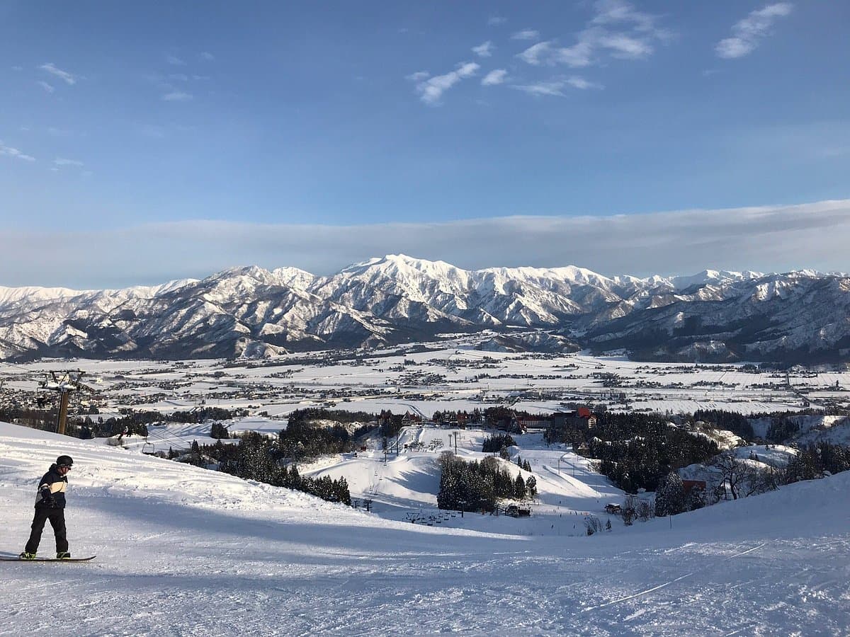 Jyoetsu International Ski Area