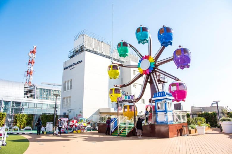Tokyu Plaza Rooftop Ferris Wheel cover image