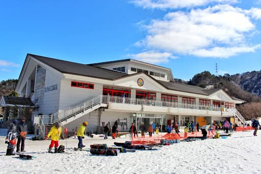 Tainai Ski- und Snowboardgebiet