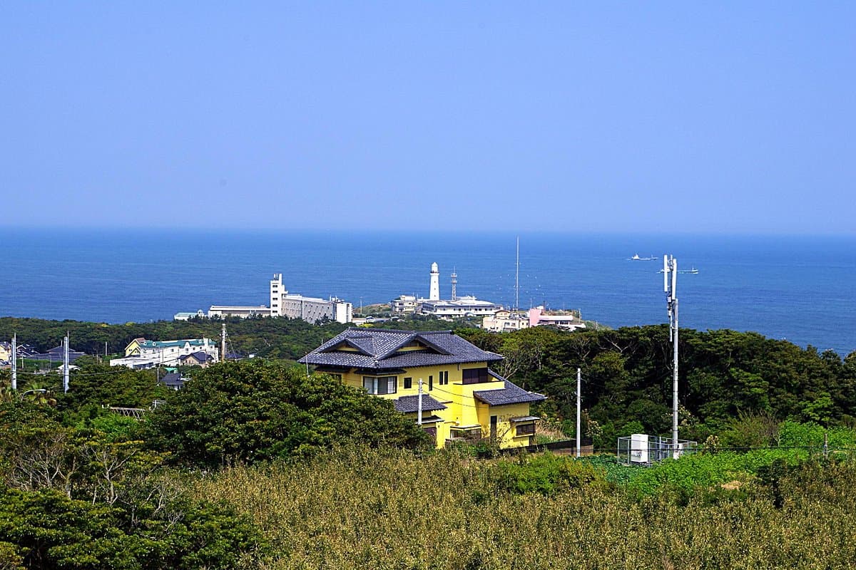 Chikyu no Marukumieru Oka Observatoriumspavillon