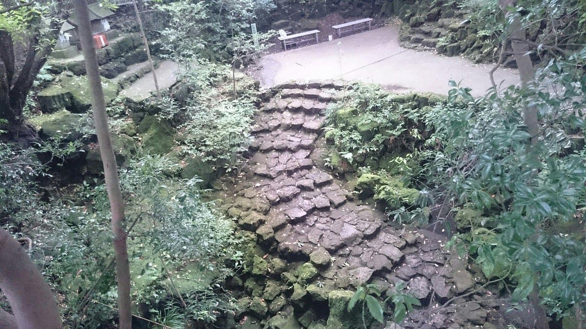 Komakado Kazaana Höhle