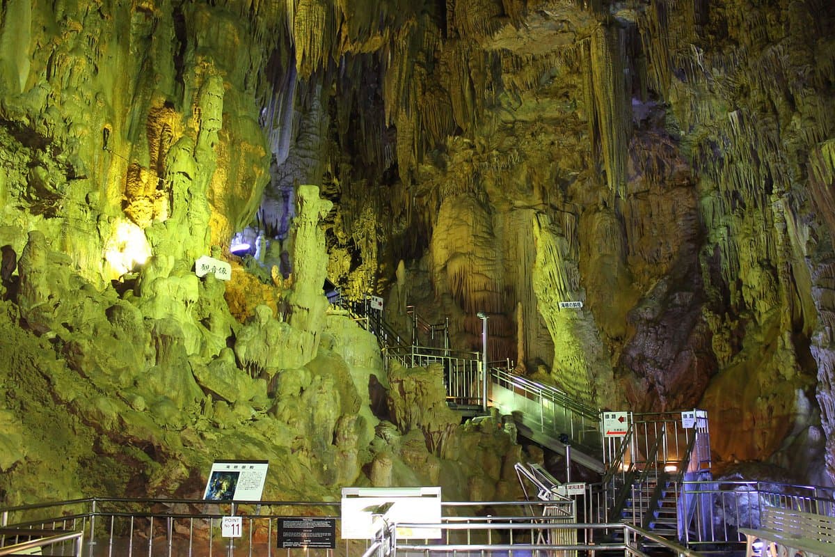 Abukumado-Kalksteinhöhle