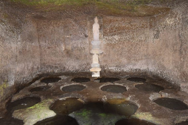 Sechzehn Brunnen