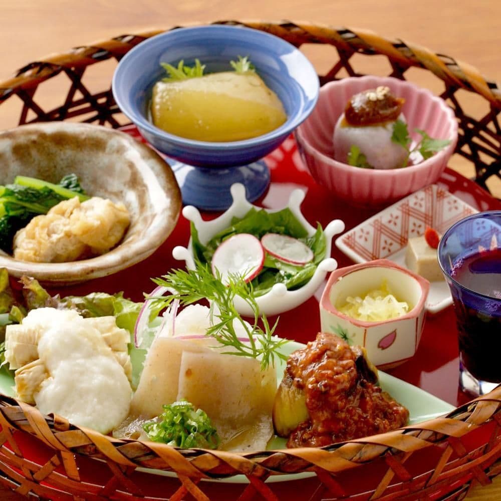 Awa Naramachi ten: Kaiseki mit Yamato-Gemüse