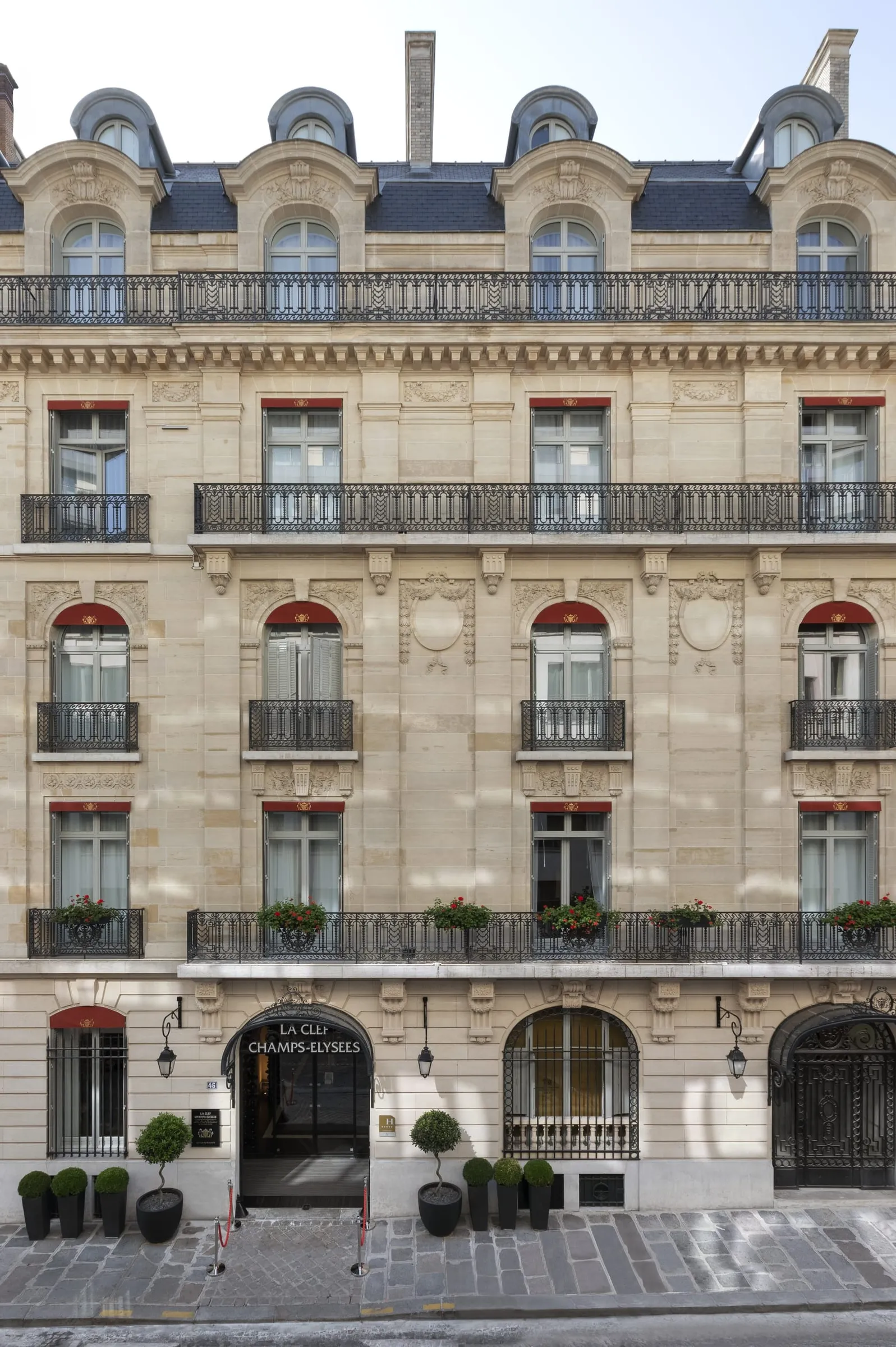 La Clef Champs-Élysées Paris by The Crest Collection