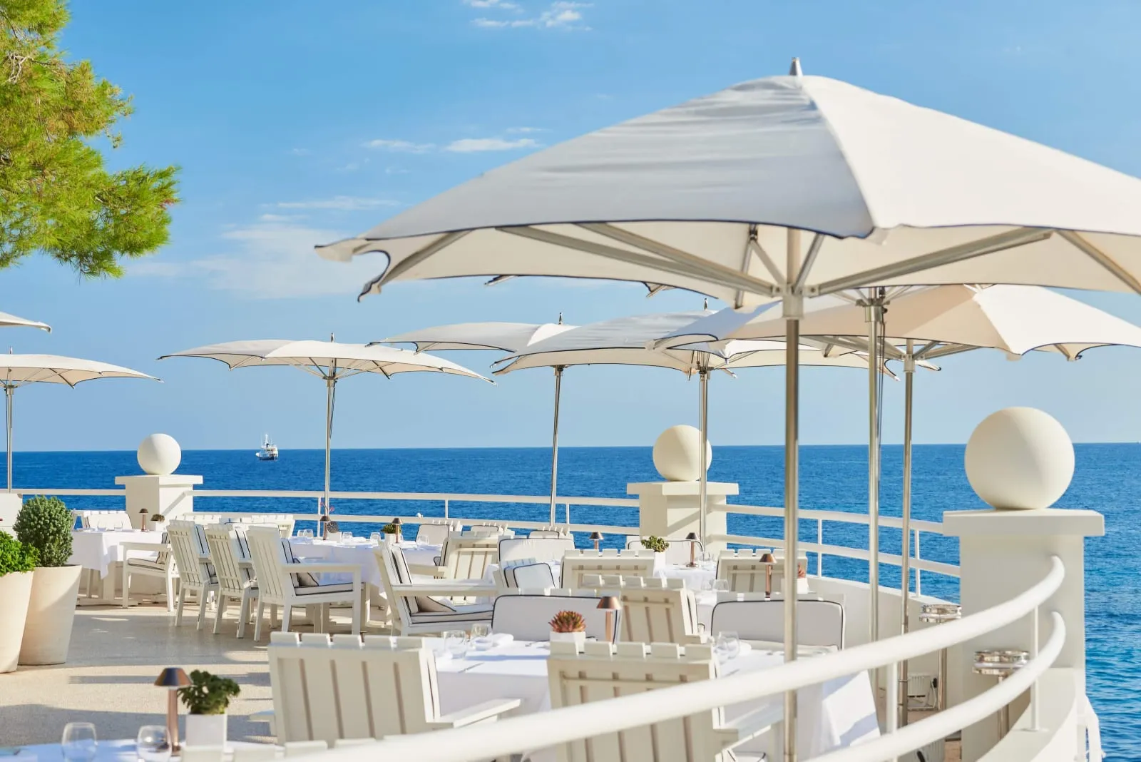 Monte-Carlo Beach