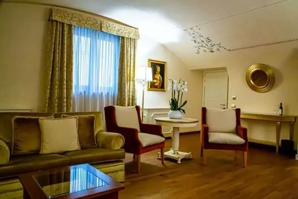 Golden Tower Hotel & Spa