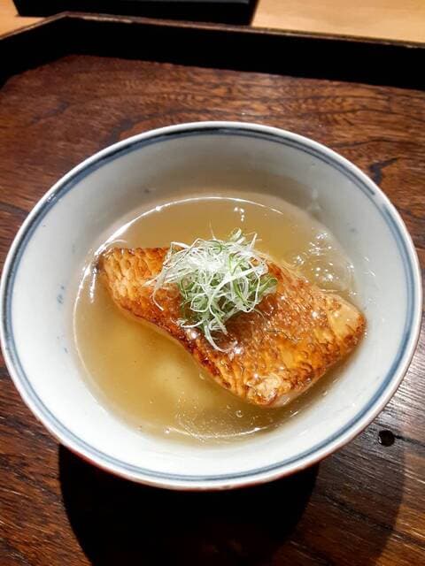Oryori Fujita: Saisonales Fisch-Kaiseki