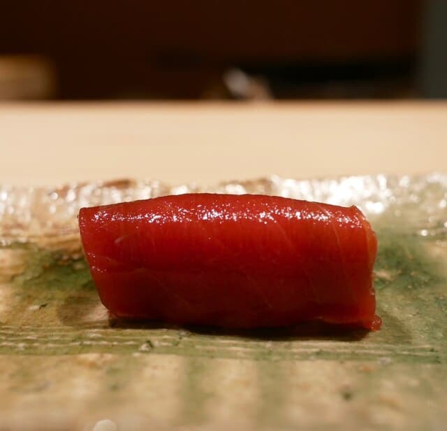 Sushi Kai: Edo-mae-Sushi mit Zutaten aus Hokkaido