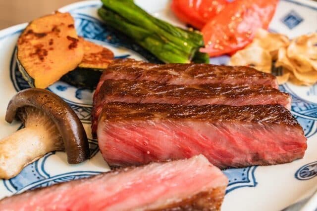 Ningyocho Imahan Honten: Klassisches Sukiyaki, am Tisch zubereitet
