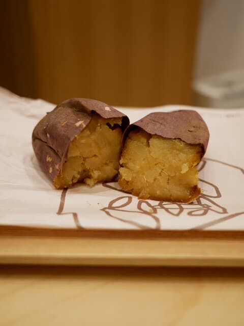 Ginza Tsuboyaki Imo: Süßkartoffeln aus dem Tonkrug