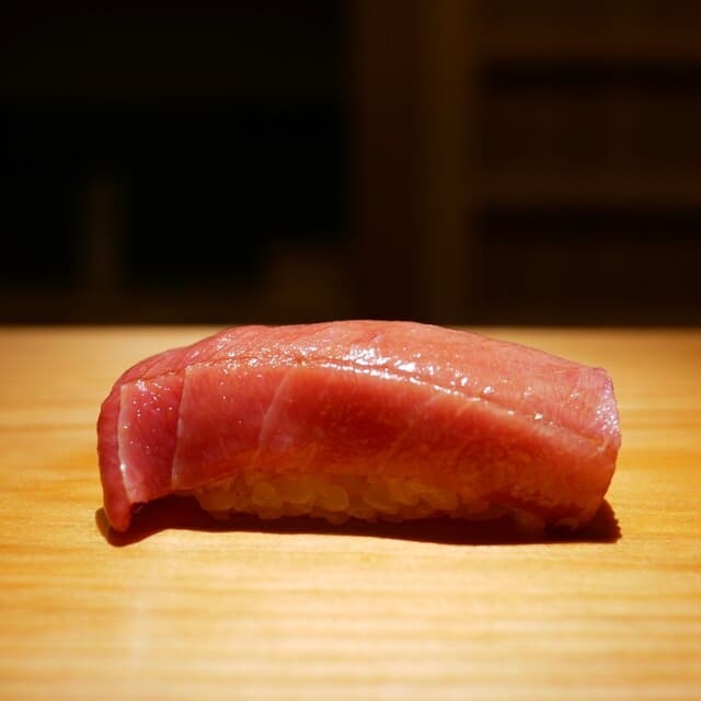Sano Sushi: erstklassiger Thunfisch und kreatives Omakase