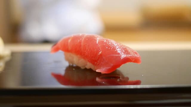 Sushi Otowa: Edomae-Omakase an der Theke eines Wohnhauses