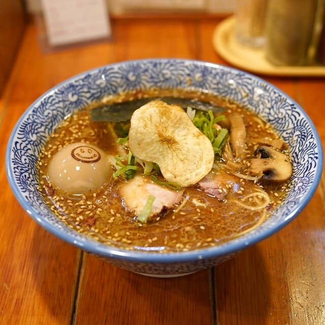 Ramen Moriya. – Ramen mit Hühner-Bonito-Brühe ohne Glutamat