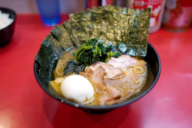 Iekei Sohonzan Yoshimura Ya: das Original des Iekei-Ramen