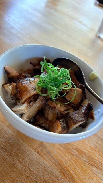 Komen-ya Reel Cafe: Sojamilch-Miso und Shoyu-Ramen
