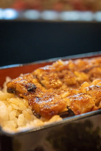 Unagi Kobayashi: gedämpfter und gegrillter Aal nach Kanto-Art