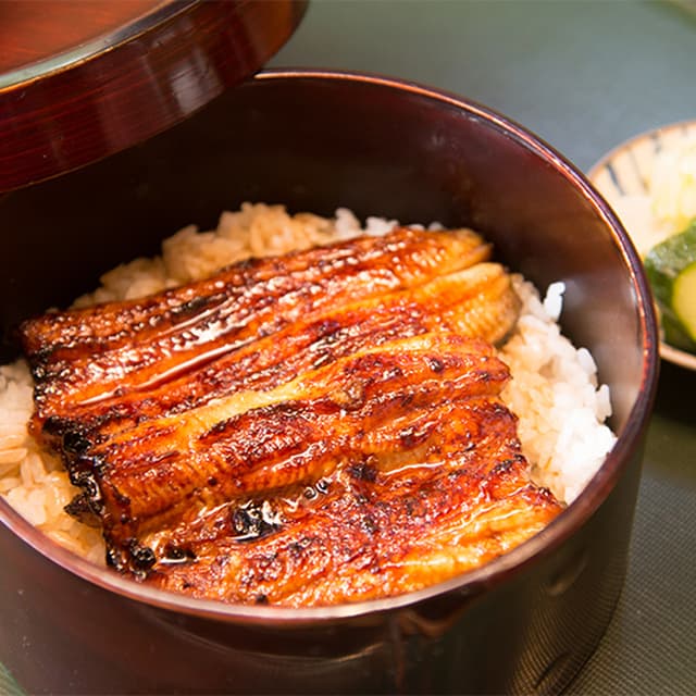 Shun: meisterhafter Holzkohle-Aal als Kaiseki