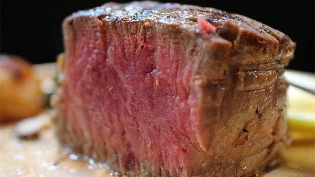 Steak House Kitchen Ribbon: legendäres Matsusaka-Chateaubriand