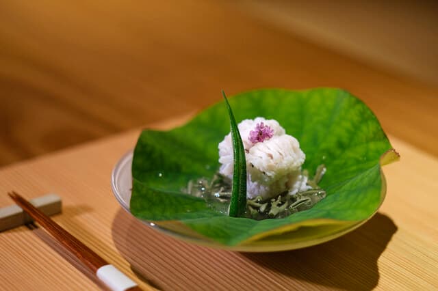 Kojitsu: saisonales Kappō am Tresen mit handgeschnittener Soba