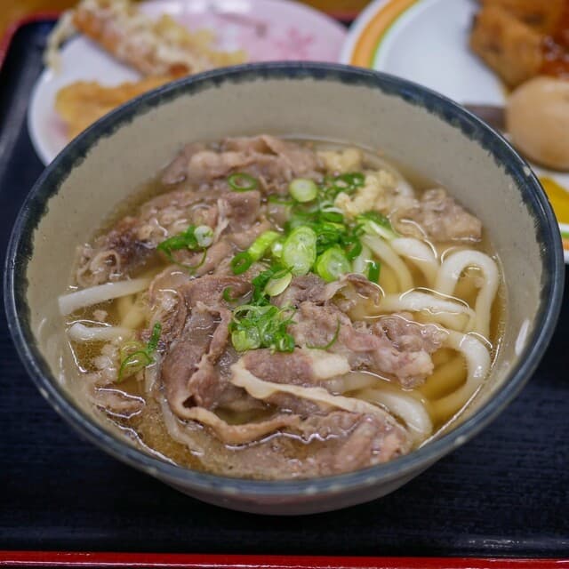 Yamashita Udon: Bukkake-Udon vom Erfinder, Selbstbedienung