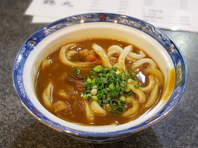 Teuchi Udon Tsurumaru: handgemachte Curry-Udon bis 2 Uhr