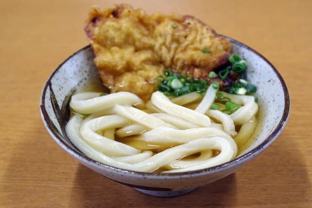 Seitan Teuchi Joto Udon: Sanuki-Udon zur Selbstbedienung