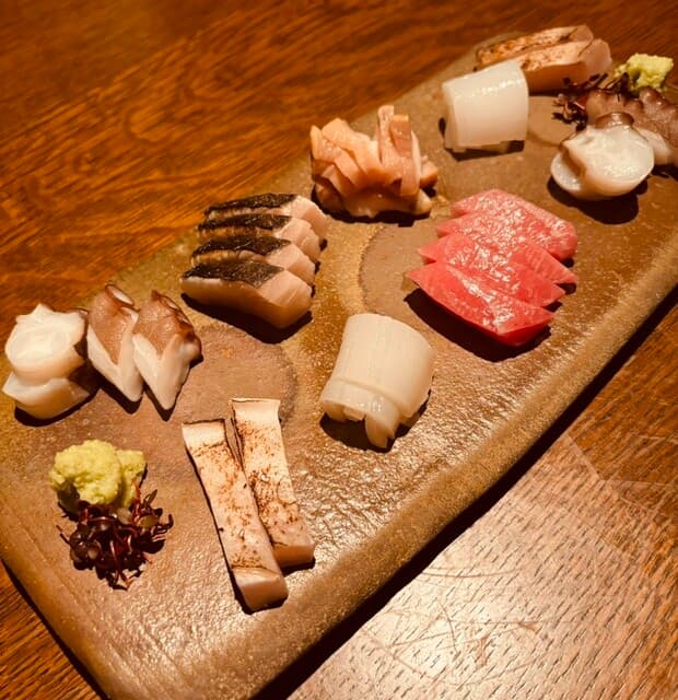 Shoku Kobo DOI: Izakaya mit Shikoku-Fisch auf eigener Keramik