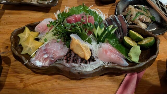 Marchinuya: familiengeführte Izakaya mit Okinawa-Küche